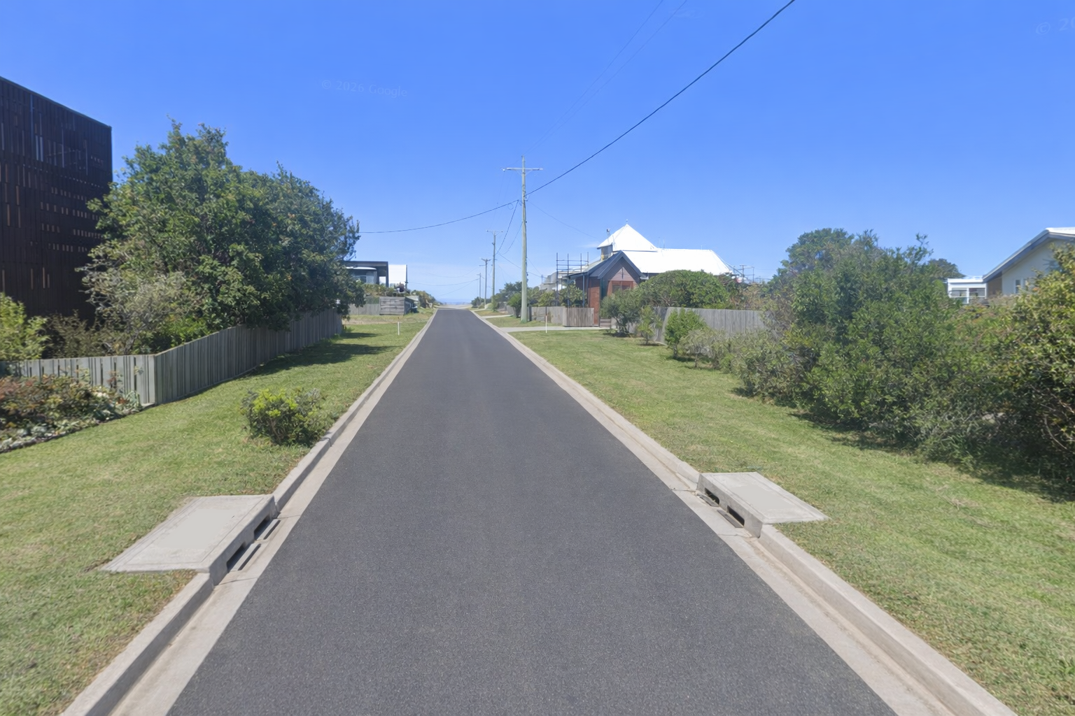 Example design 4 - road sealing and underground drainage with kerb and channeling